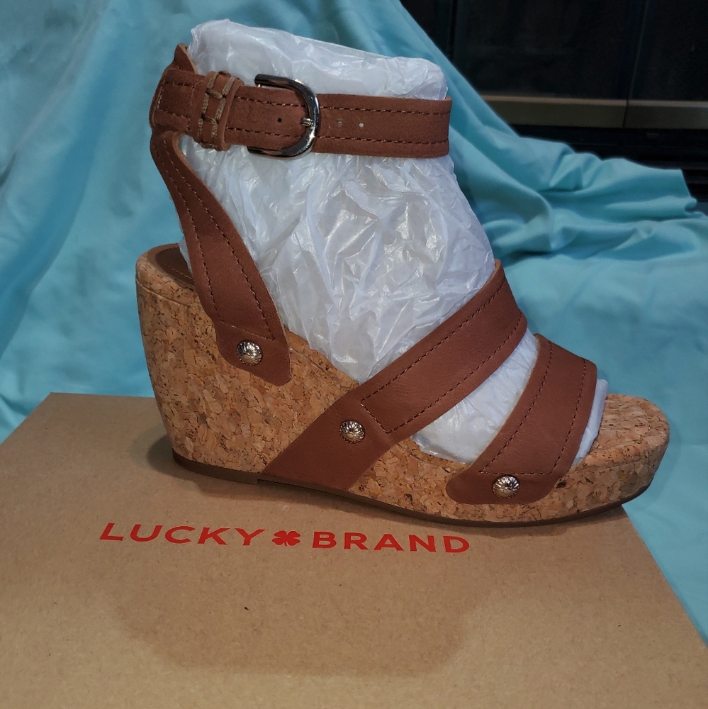Lucky Brand Women's Brown Wedge Sandals